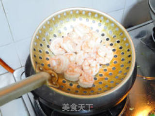 Stir-fried Shrimp Balls with Tomato and Cauliflower recipe