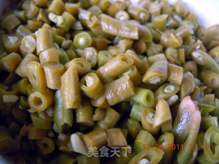 [sichuan Cuisine] "fish Eyes" Hot and Sour Vegetable Stem recipe