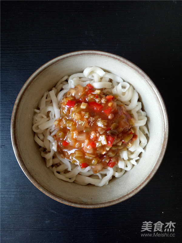 Hot and Sour Dry Noodles recipe