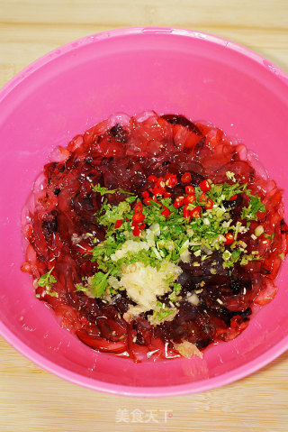 Fresh Jellyfish Soup for Clearing Heat and Detoxifying recipe