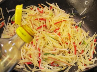 Stir-fried Tofu with Shredded Potatoes recipe