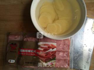 Eggs with Potatoes and Bacon recipe