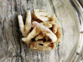 Eat While Watching The Ball-lemon Chicken Feet recipe