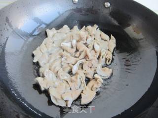 Stir-fried Fat Intestines recipe