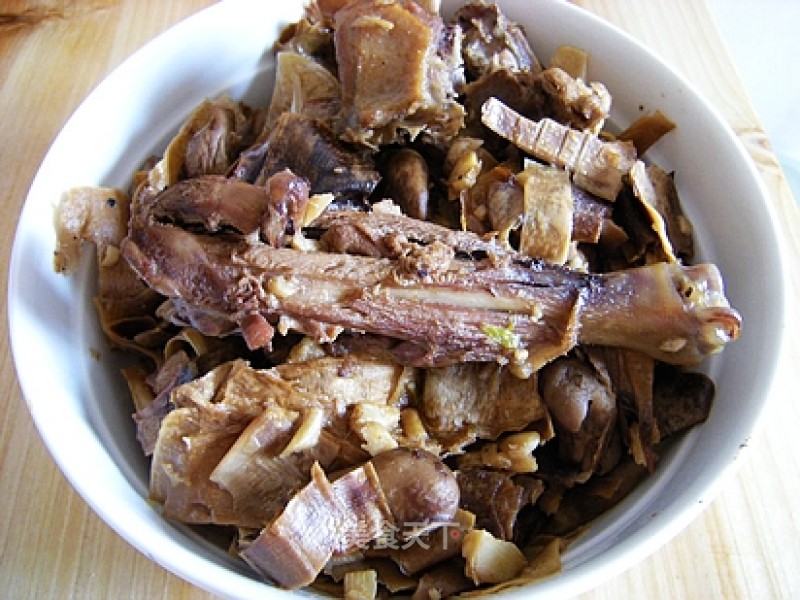 Braised Duck with Bamboo Shoots