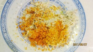 [cantonese Cuisine] Rice Cooker Version Shredded Salt-baked Chicken recipe