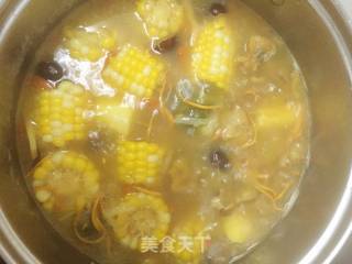 Cordyceps and Yam Pork Ribs Soup recipe