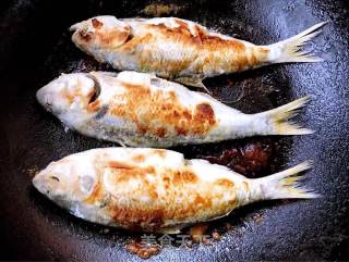 #快手懒人饭#fried to Order Crucian Carp recipe