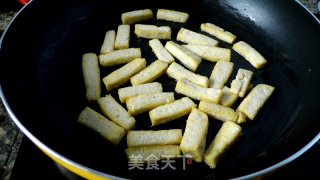 Stir-fried Tofu with Chinese Chives recipe