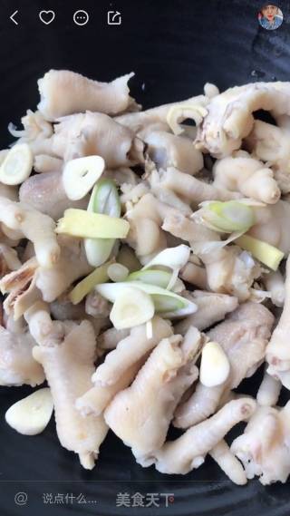 Pickled Pepper Chicken Feet recipe