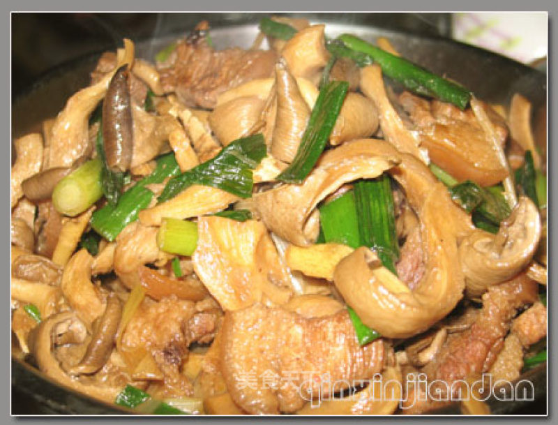 Stir-fried Pork with Matsutake recipe