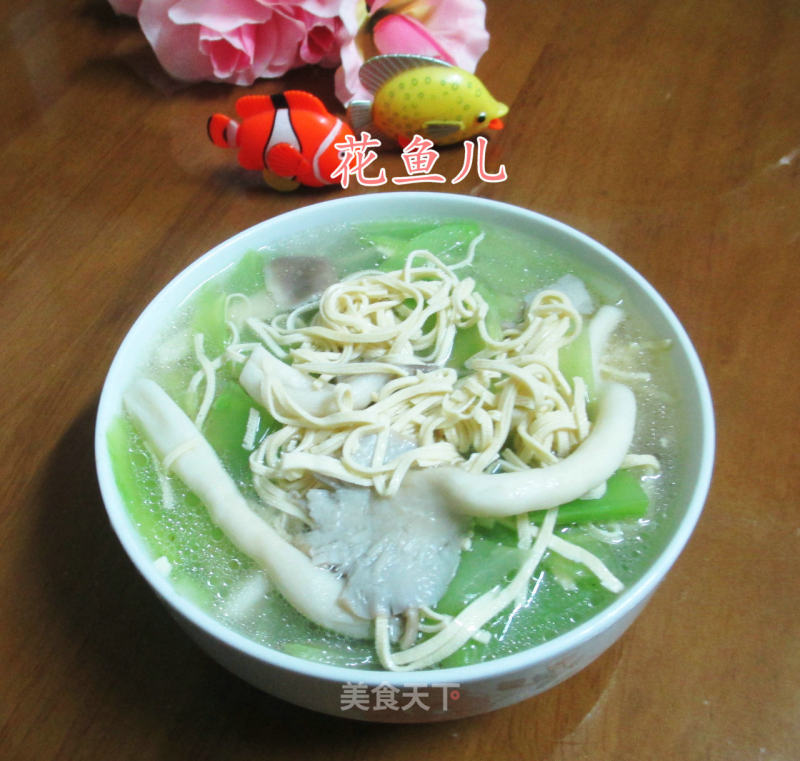 Xiuzhen Mushroom Lettuce Boiled Dried Shreds recipe