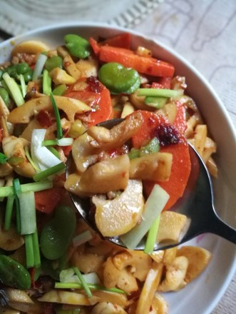 Stir-fried Pork with Spring Bamboo Shoots and Broad Beans