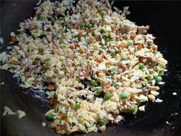 Chicken Fried Rice with Mushrooms, Carrots and Pea recipe