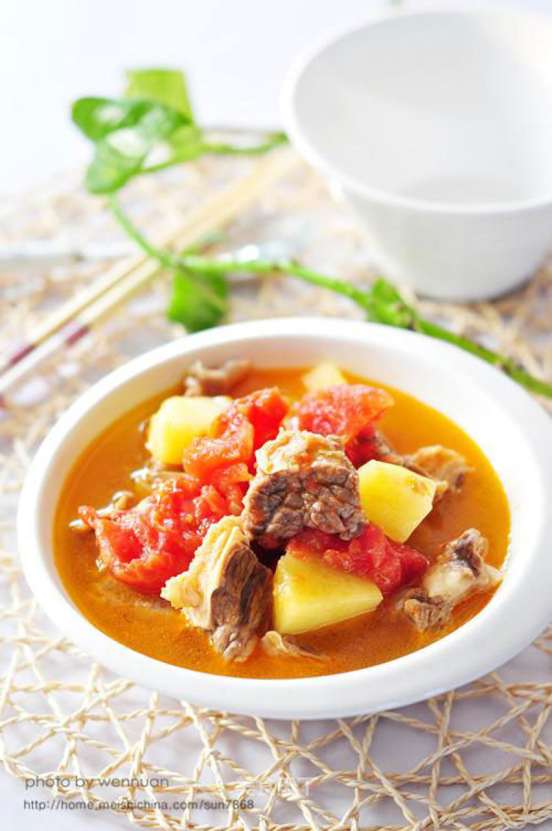 Beef Stew with Tomatoes and Potatoes recipe