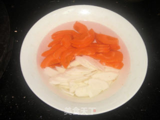 Fried Fungus with Yam and Iron Rod recipe