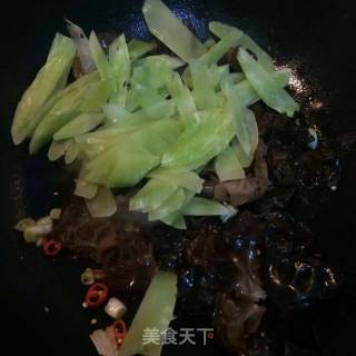 Stir-fried Fungus with Green Bamboo Shoots recipe