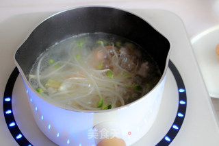 Hot and Sour Noodles with Minced Meat recipe