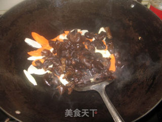 Fried Fungus with Yam and Iron Rod recipe