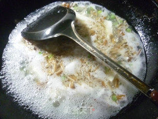 Tofu Soup with Green Peas and Enoki Mushroom recipe
