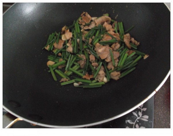 Stir-fried Pork with Chives recipe