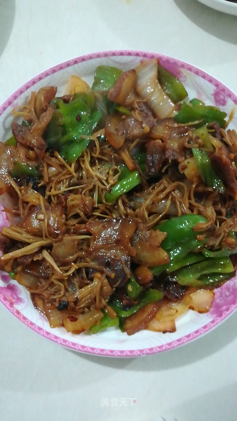 Super Rice ~ Twice Cooked Pork with Green Pepper and Onion recipe