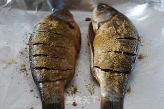 Grilled Crucian Carp with Cumin recipe