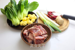 Chestnut Braised Pork Ribs recipe