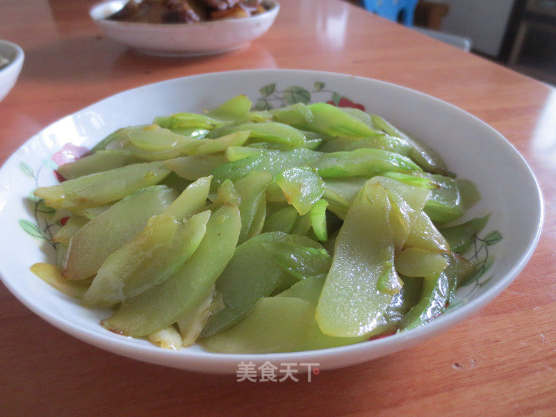 Stir-fried Lettuce Slices recipe