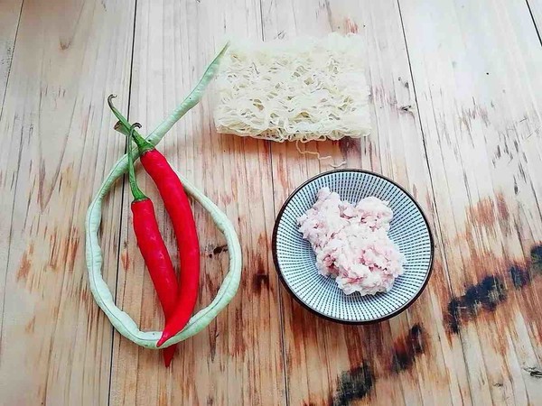 Stir-fried Bee Hoon with Pork recipe