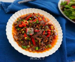Stir-fried Chicken Gizzards with Garlic Stalks recipe