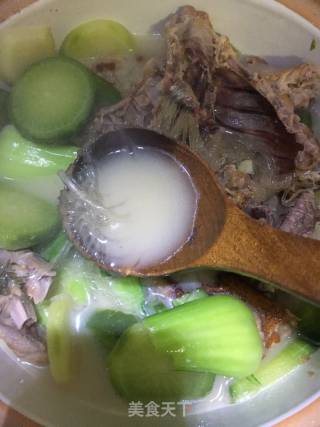 Roast Duck Bone Soup recipe