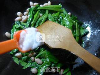 Stir-fried Lettuce with Peanuts recipe