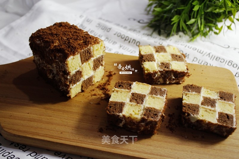 Two-color Chess Cream Cake recipe