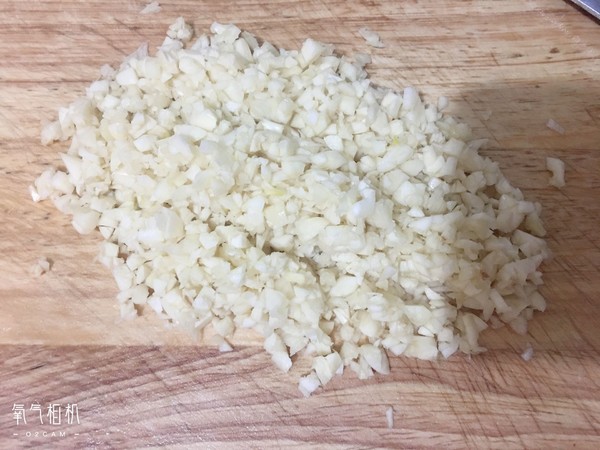 Garlic Lamb Chops recipe