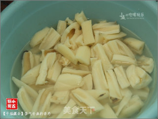 Stir-fried Lotus Root Strips: The Temptation of Fragrant Aroma recipe