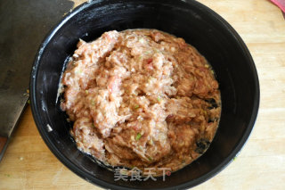 Steamed Dumplings with Pork and Radish Soup recipe