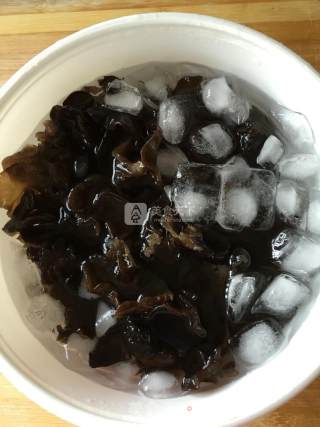 Crispy Fungus with Cold Sauce recipe