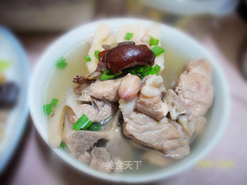 Lotus Root Dragon Bone Soup recipe