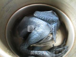 Crab Mushroom, Green Vegetable and Black Chicken Soup recipe