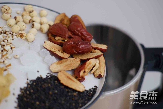 Nourishing Red Date and Barley Paste recipe
