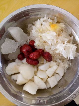 Sydney White Fungus and Jujube Syrup recipe
