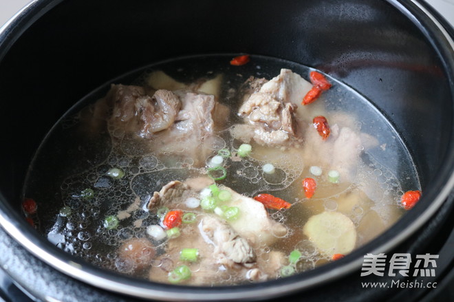 Stewed Bone Soup recipe