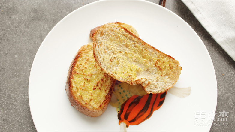 Pan-fried Toast with Caramelized Banana, Fall in Love with The Poetic Life of Jiangnan recipe