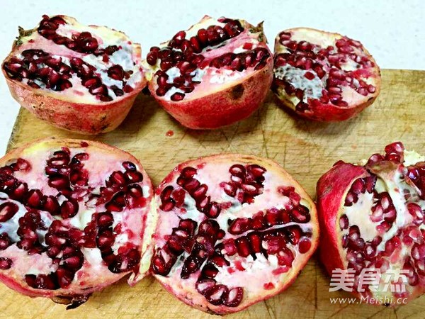 Freshly Squeezed Pomegranate Juice recipe