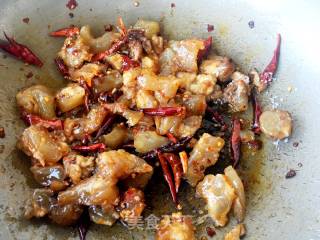 Dried Peppers and Tendons recipe