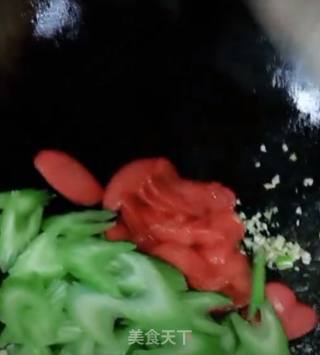 Stir-fried Sausage with Celery recipe