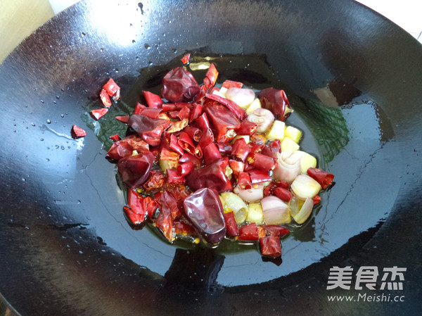 Spicy Seafood Fragrant Pot recipe