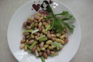 Peanuts Mixed with Green Beans recipe