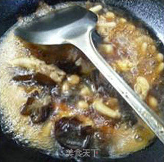 Chicken Feet with Black Fungus and Peanuts recipe